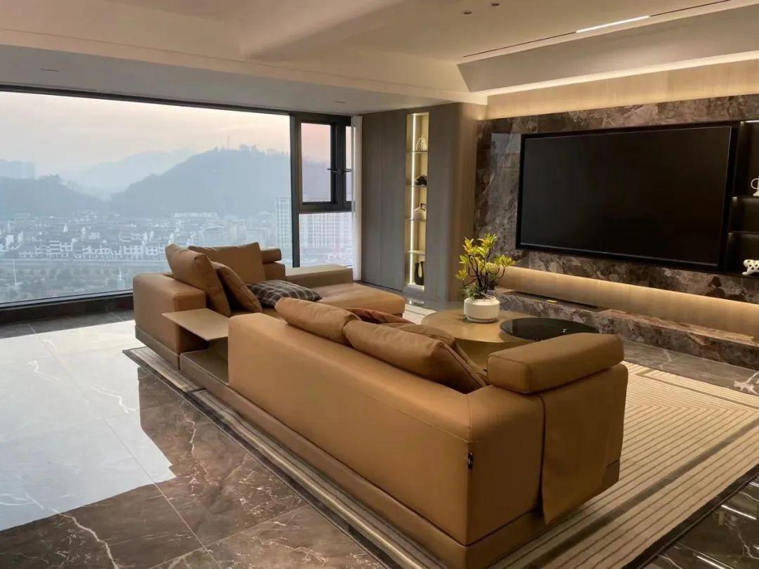 實(shí)景案例 | 深色磚也能裝出豪宅感！