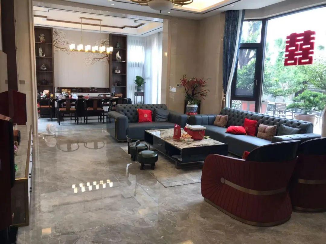 實(shí)景案例 | 大宅氣派的秘密武器：1200x2400mm 大規(guī)格瓷磚（0973）