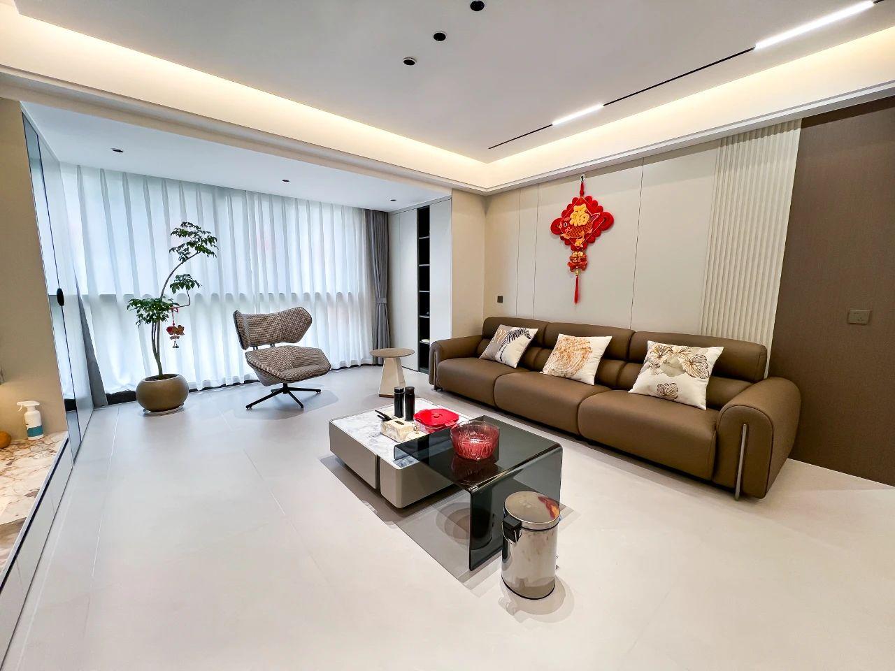 ?145㎡意式輕奢大宅｜全屋梵卡羅杏通鋪，把高級(jí)感刻進(jìn)DNA里！